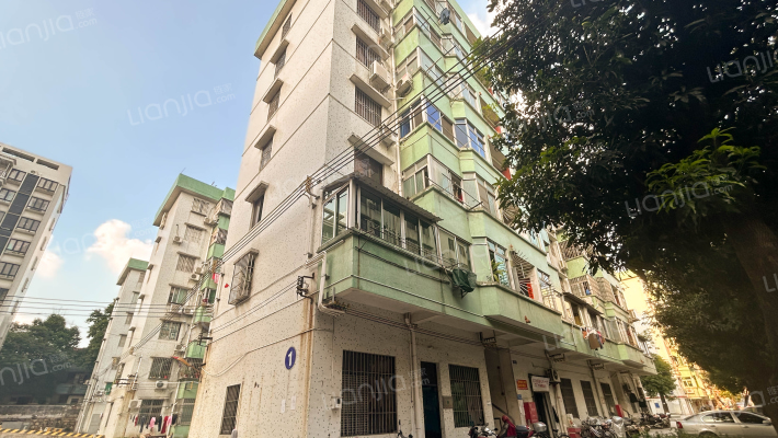 七八一七工厂生活区外景图