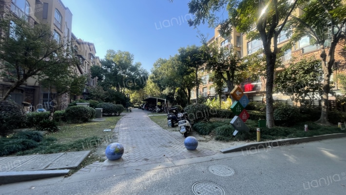 三一荣域外景图