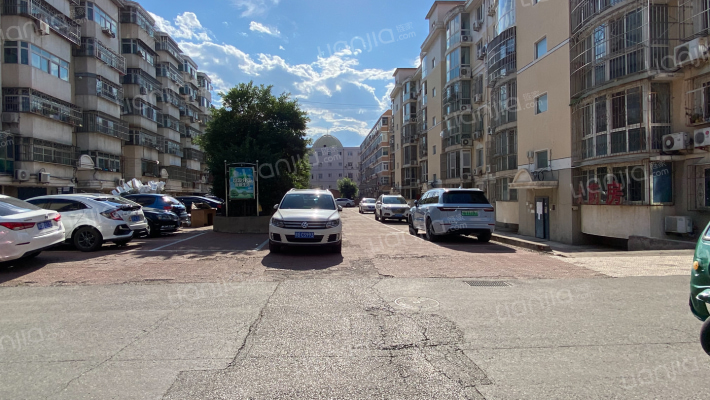 沿湖小区南区外景图