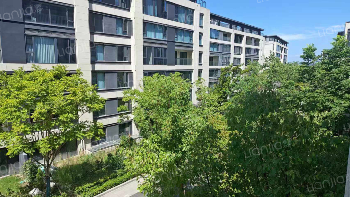 阳光城保亿翡丽云邸外景图