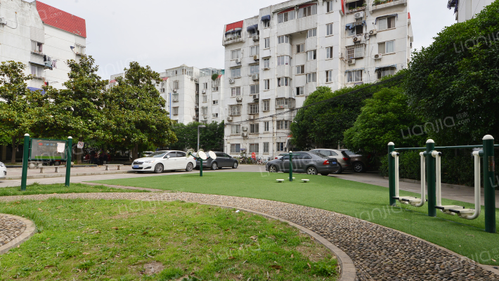 金墙花苑外景图