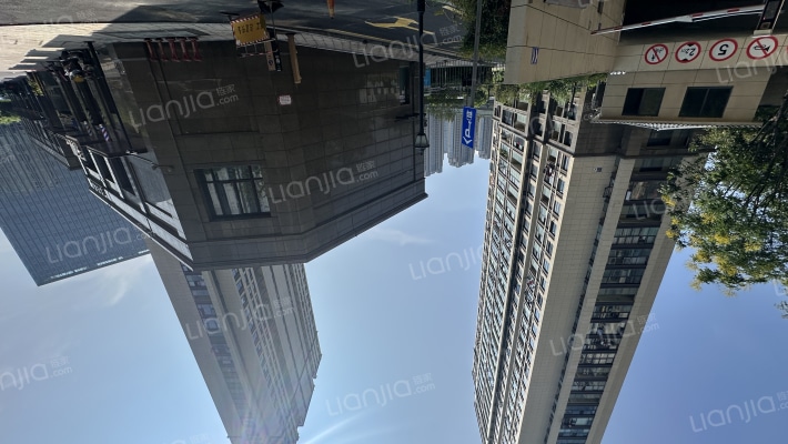 清江名潮院外景图