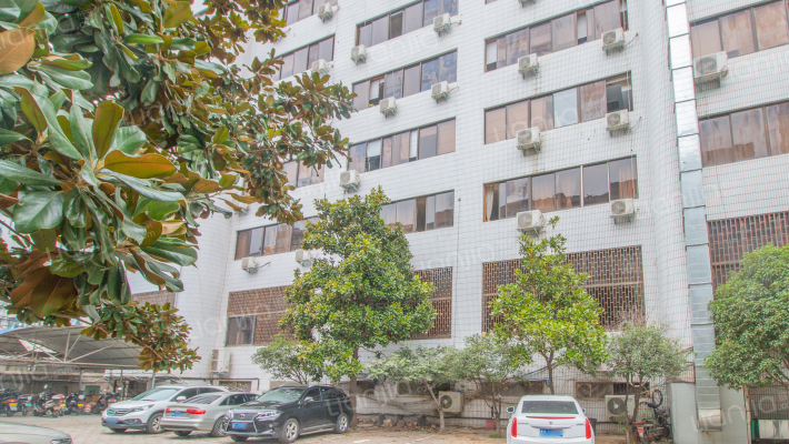 农业路东23号院外景图