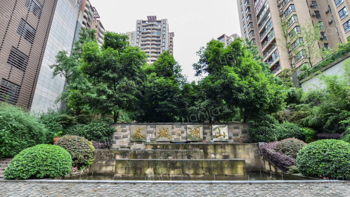 春城斓山外景图