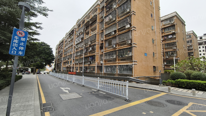 世界花园米兰居外景图