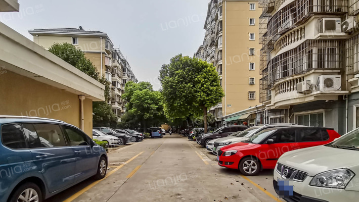 安亭新苑外景图