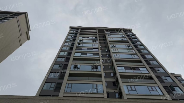 中建凤凰湖畔外景图