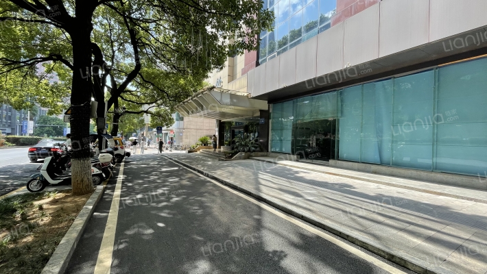 新华大厦外景图