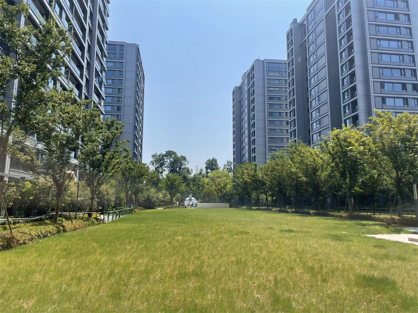 凤玺云著府小区实景 15