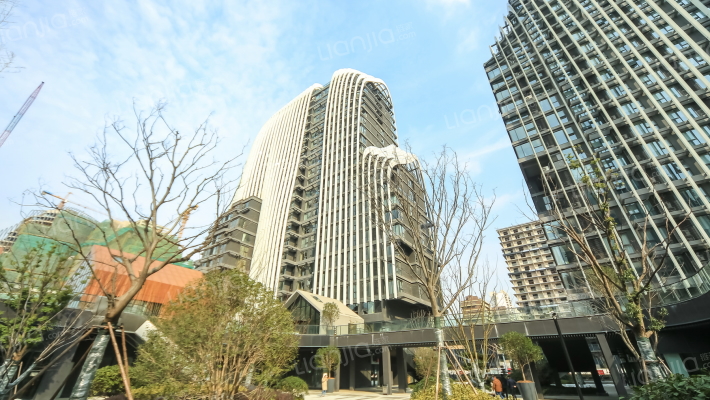 证大喜玛拉雅中心外景图