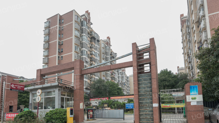 山水庭院西区外景图