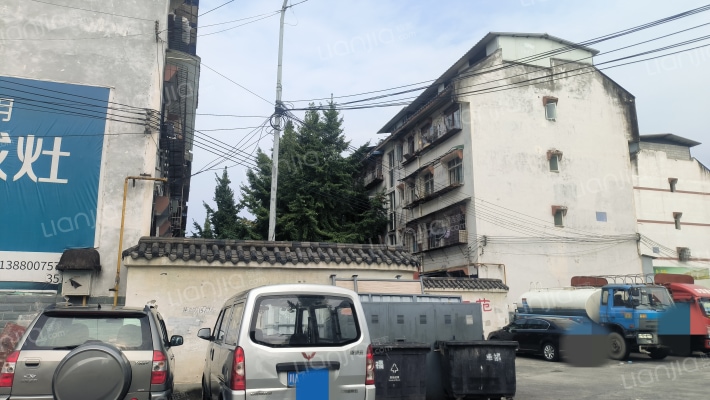 岷江路建材装饰城外景图