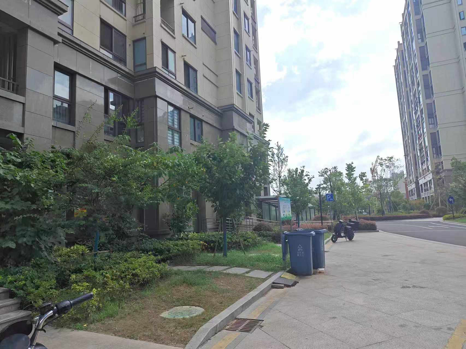 丁山郡府小区实景 9