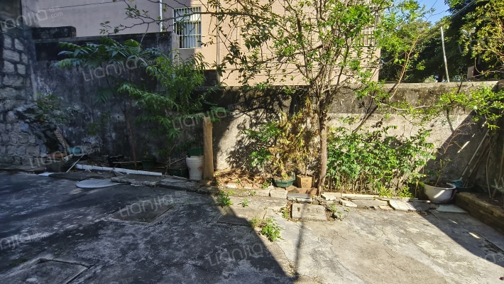 香洲人民东路108号外景图