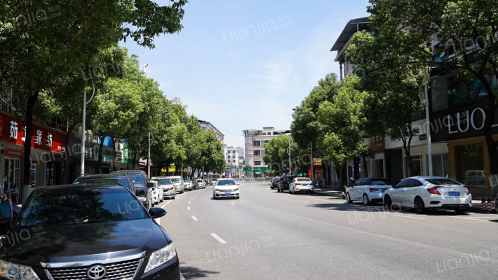 粤宁路商场外景图