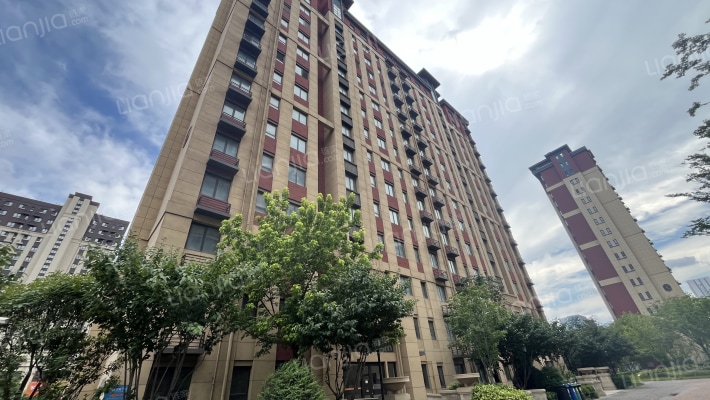 万恒四季花城外景图