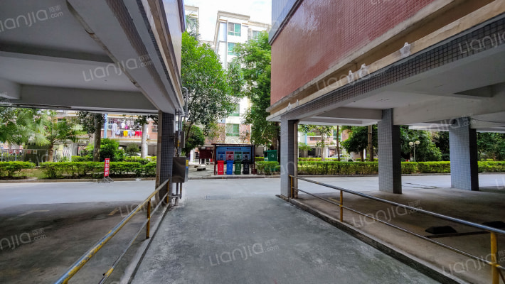 怡景花园外景图