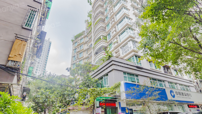 东山华府外景图