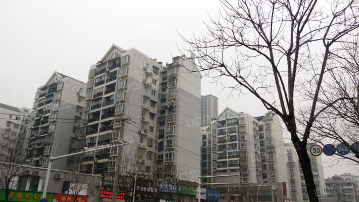 红旗公寓外景图