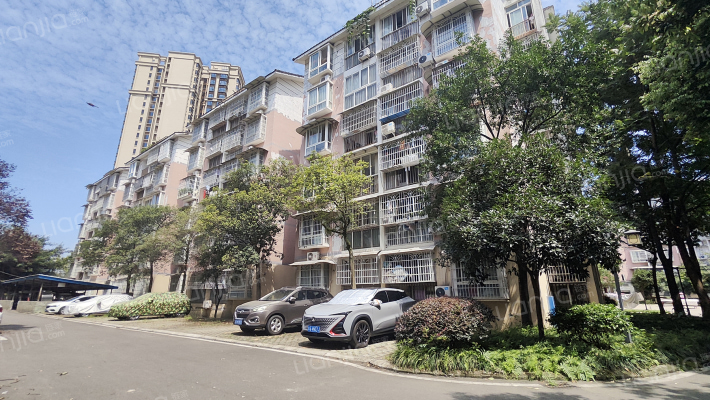 水城师苑外景图