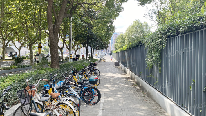 控江路675号外景图