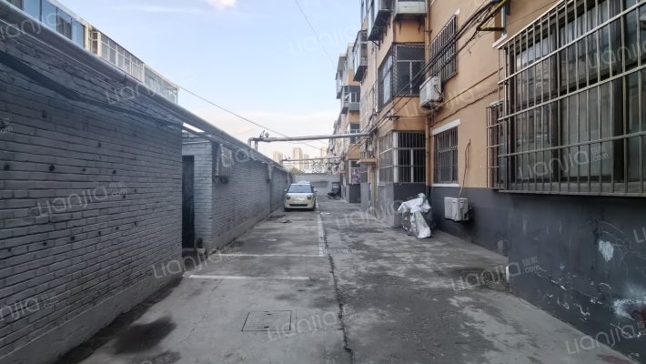 东平巷5号院外景图