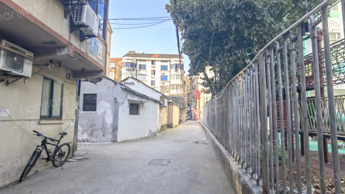 塔南新村文明小区外景图