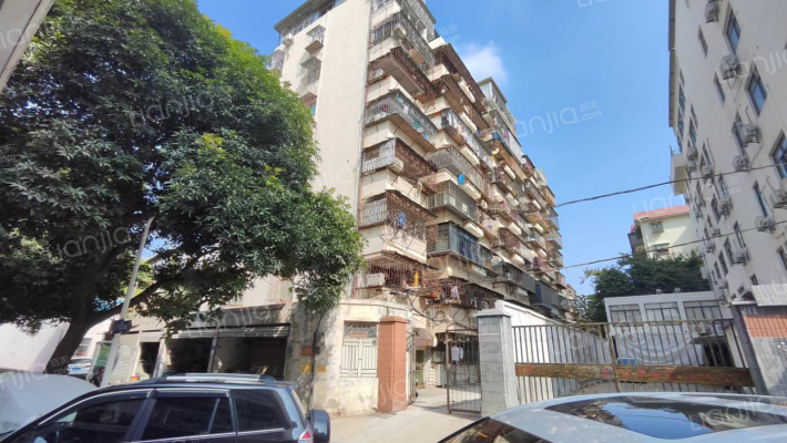 湖光路工业设计院外景图