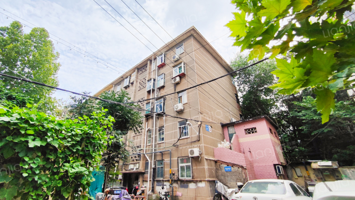 花园路242号外景图