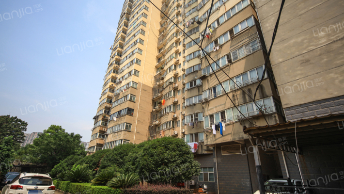 成新大厦外景图