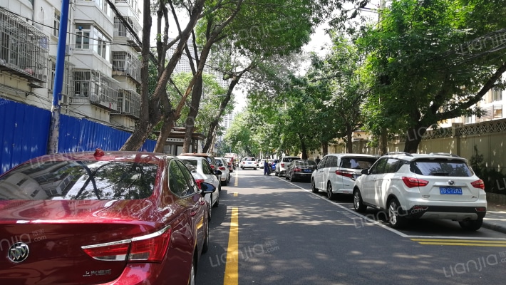 十二经路4外景图