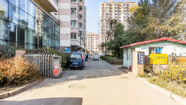 三精家园外景图