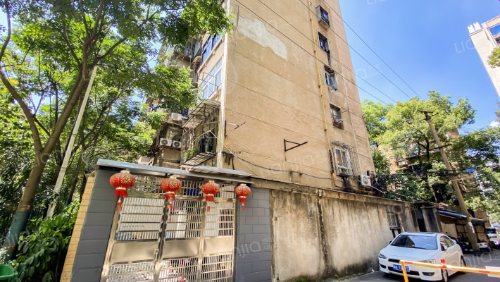 晓园宿舍外景图