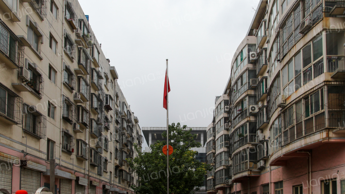 振华苑小区外景图