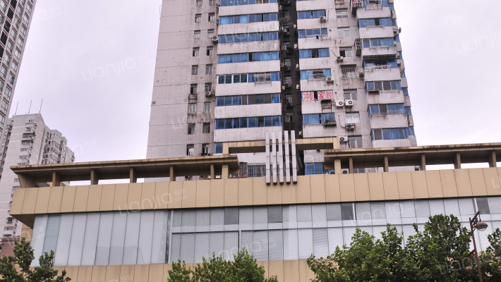 同坤大厦外景图