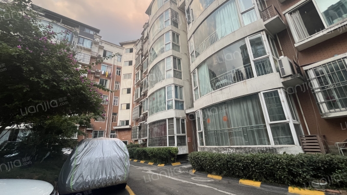 广都花园外景图