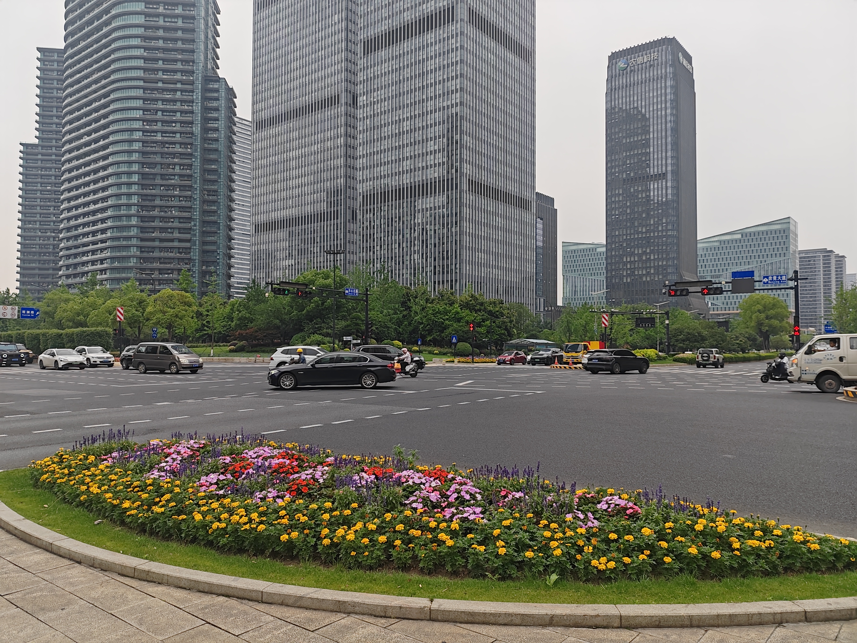 山水时代小区实景 2