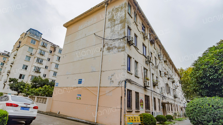 江苏科技大学住宅区一村外景图