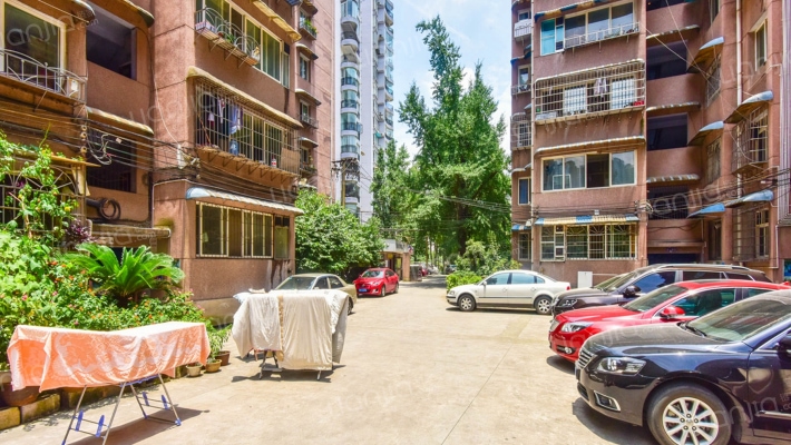 银杏小区外景图