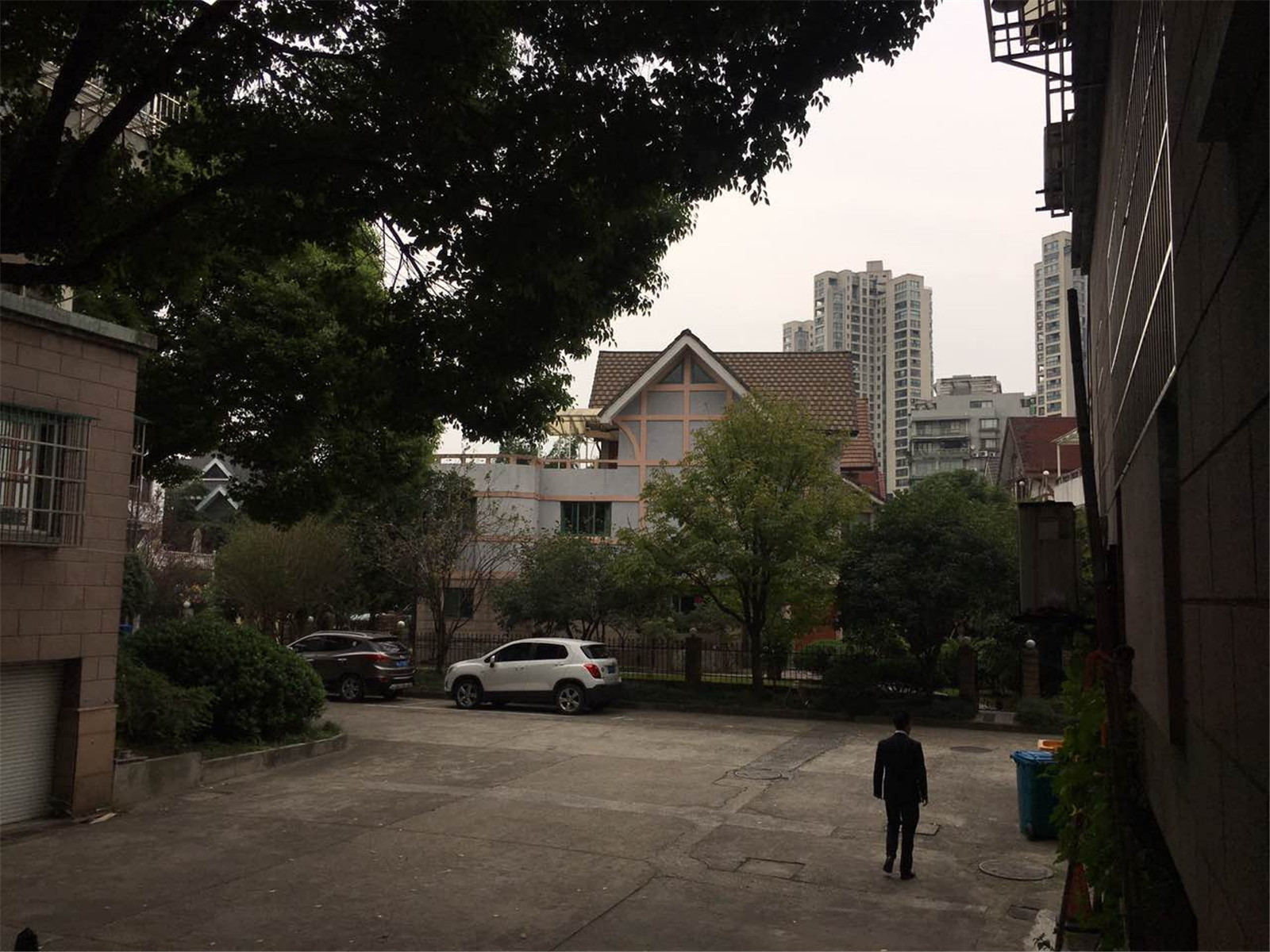 Zhijiang Garden compound photo 21