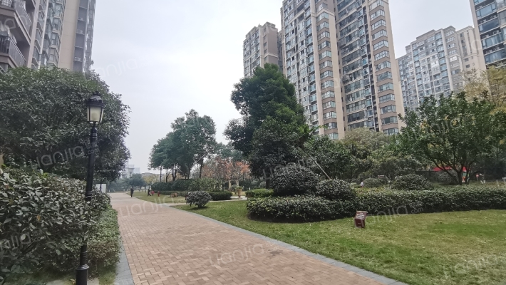 蓝光圣菲悦城二期外景图