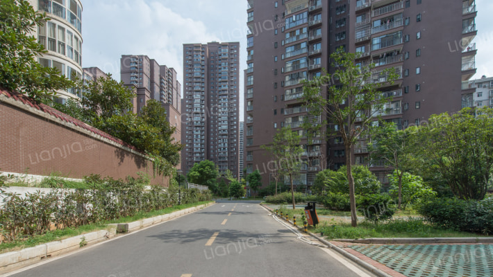 鸿福花园外景图