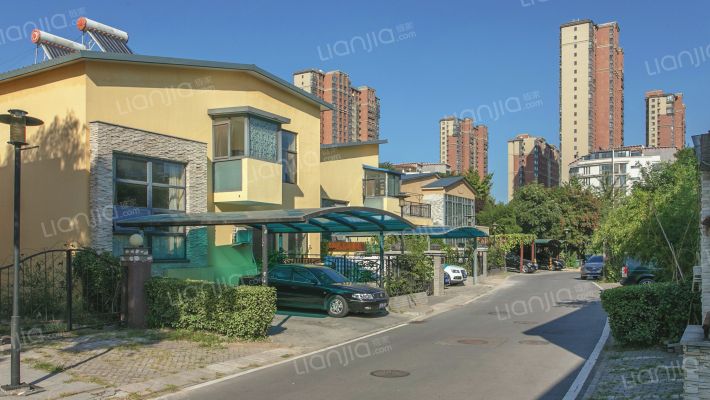 翡翠城一期外景图