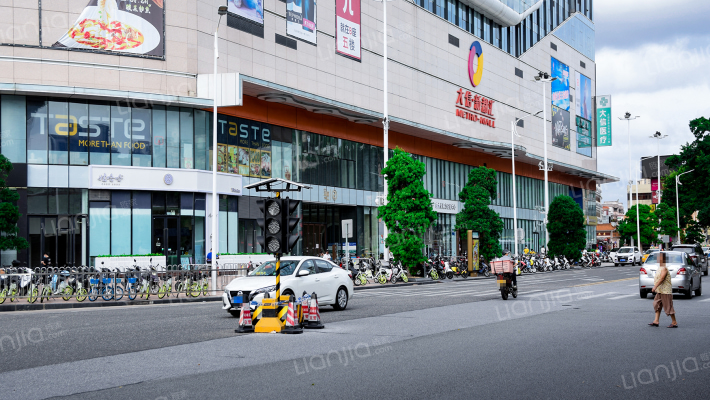 莲员东路外景图