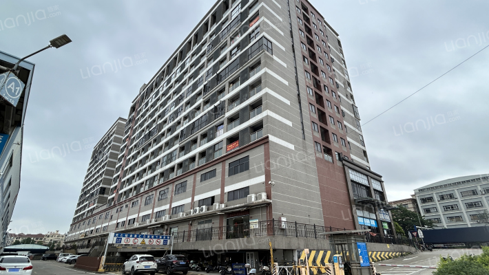 天乙铂金尊汇公寓外景图