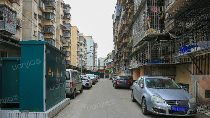 印刷宿舍外景图