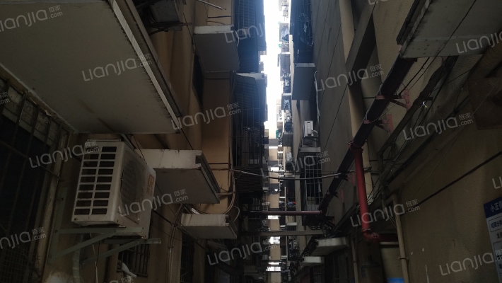 小龙坎正街2号外景图