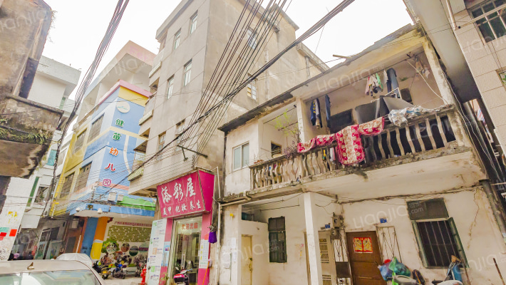 钟灵南路外景图