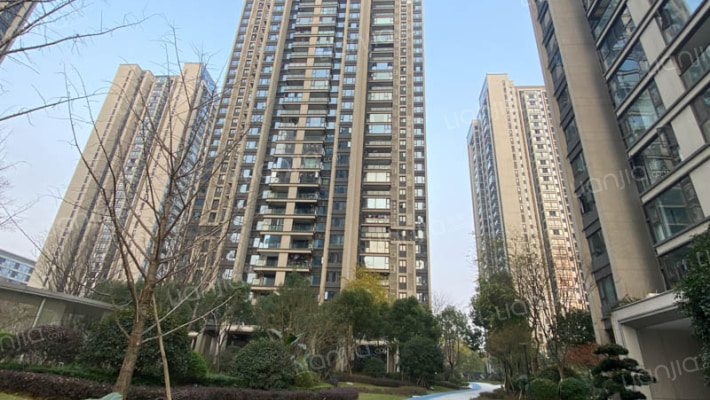 龙湖九里峰景外景图