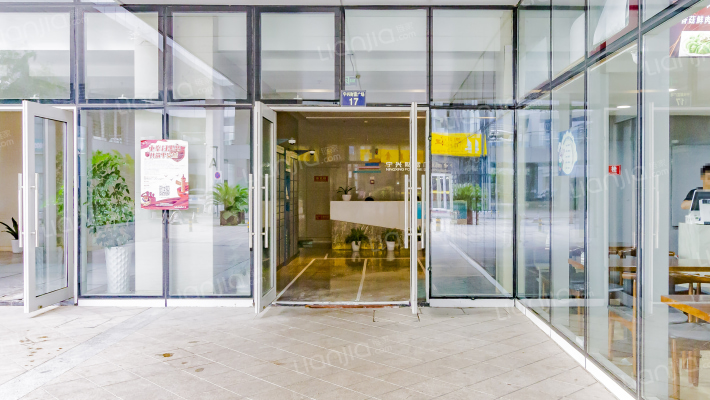 宁兴财富广场外景图